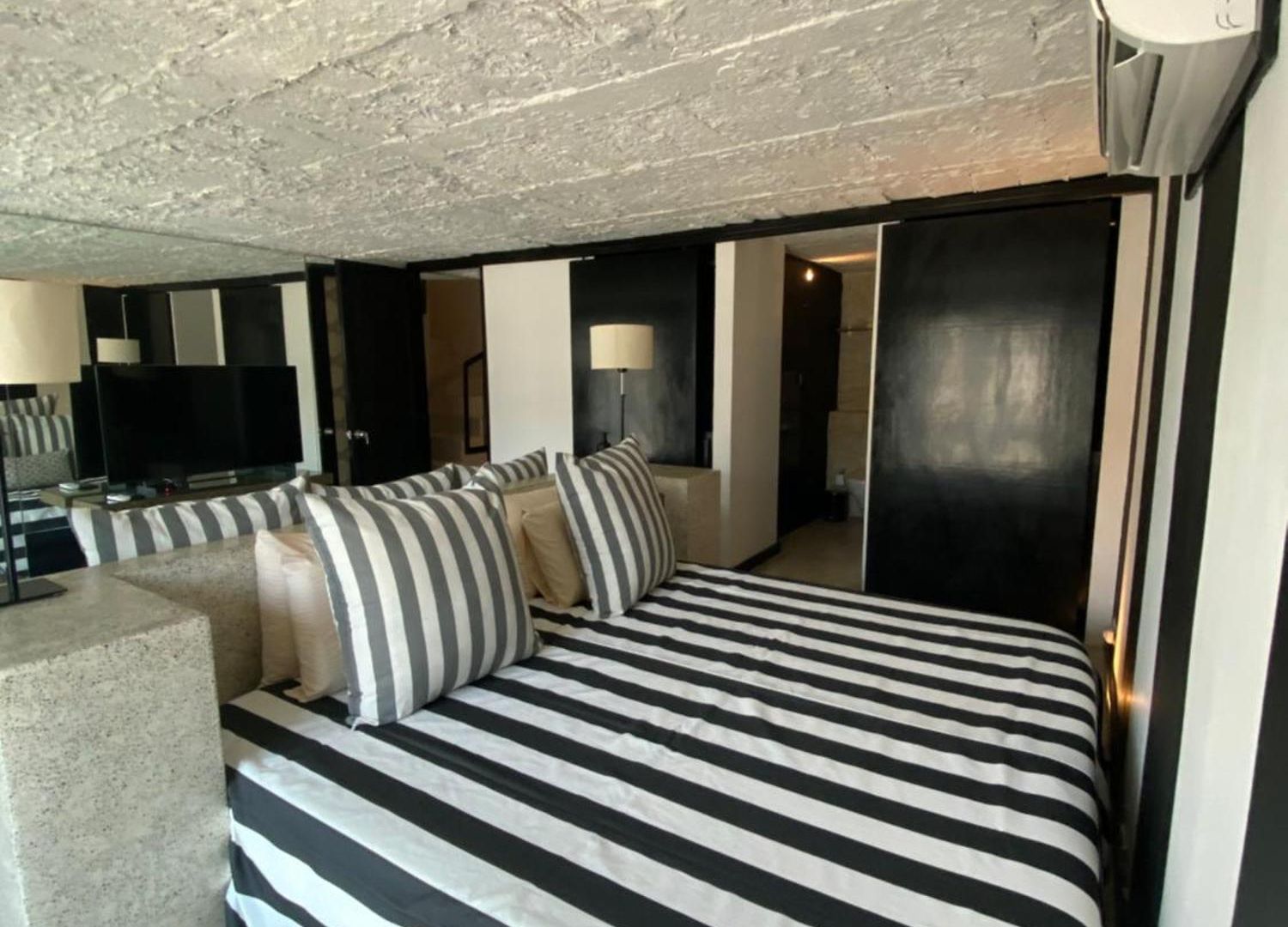 Duplex Vista Al Mar Y Murallas Nuevo En La Ciudad Amurallada Cartagena