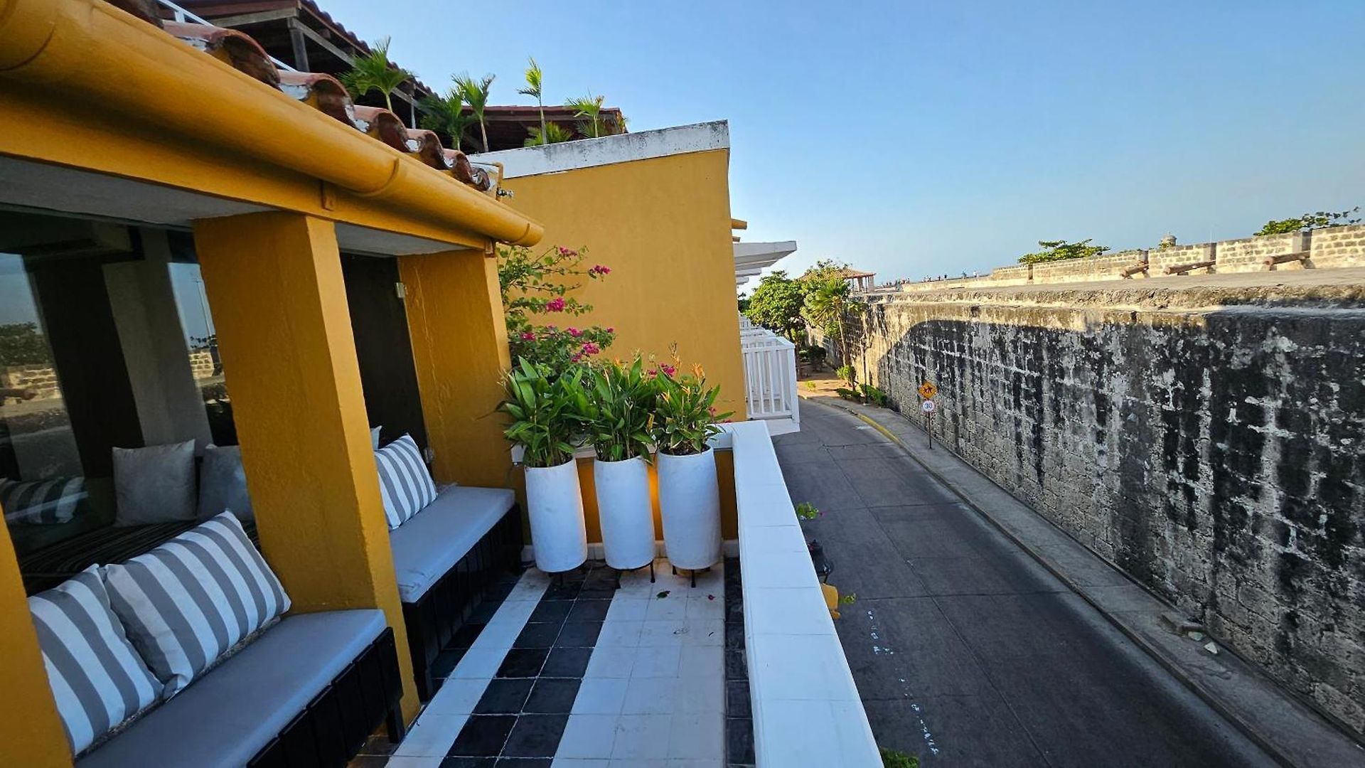 Duplex Vista Al Mar Y Murallas Nuevo En La Ciudad Amurallada Apartment Cartagena
