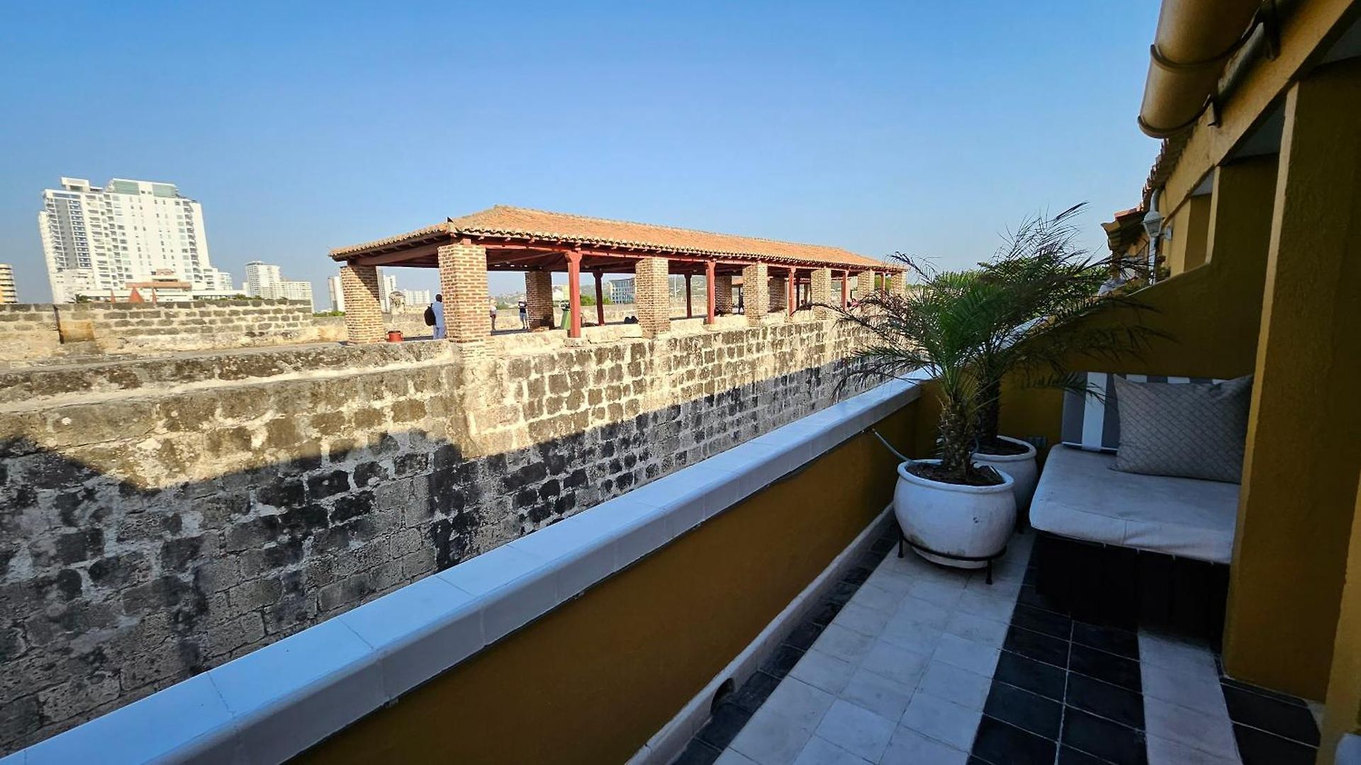 Duplex Vista Al Mar Y Murallas Nuevo En La Ciudad Amurallada Apartment