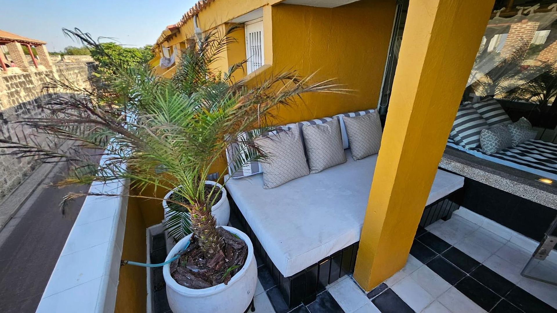 Apartment Duplex Vista Al Mar Y Murallas Nuevo En La Ciudad Amurallada Cartagena
