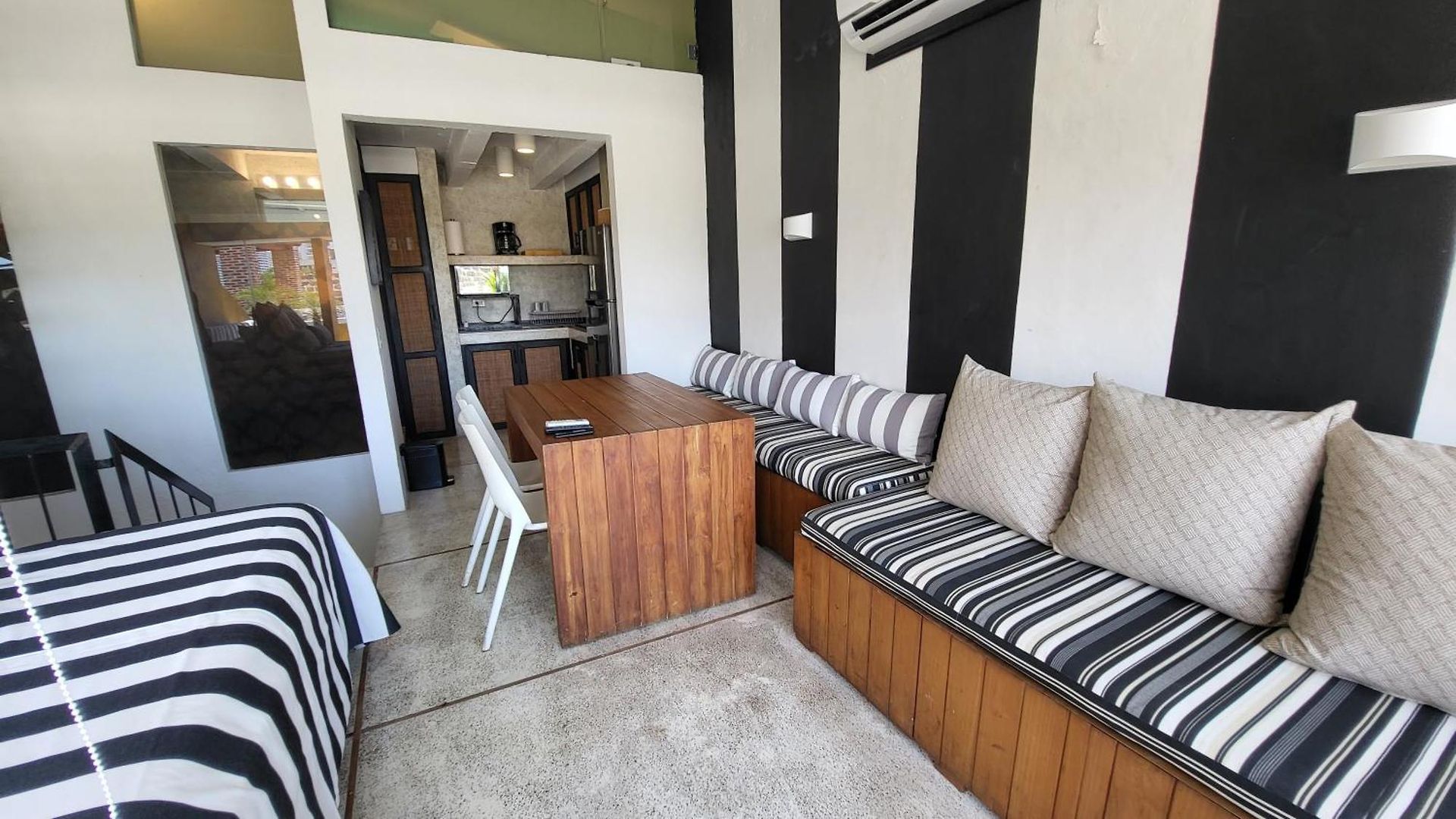 Duplex Vista Al Mar Y Murallas Nuevo En La Ciudad Amurallada Cartagena