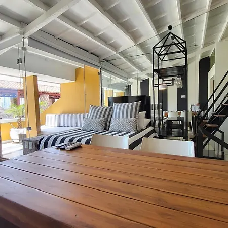 Apartamento Apartamento Duplex Vista Al Mar Y Murallas Nuevo En La Ciudad Amurallada *