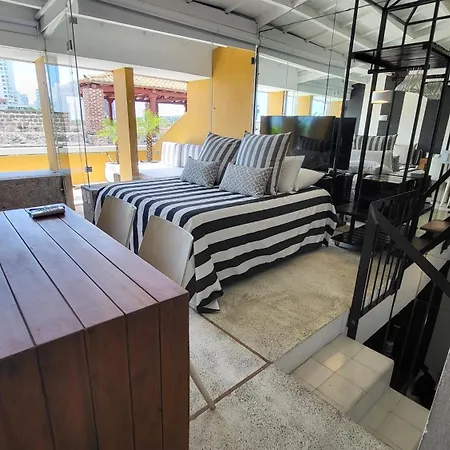 Apartamento Duplex Vista Al Mar Y Murallas Nuevo En La Ciudad Amurallada Cartagena