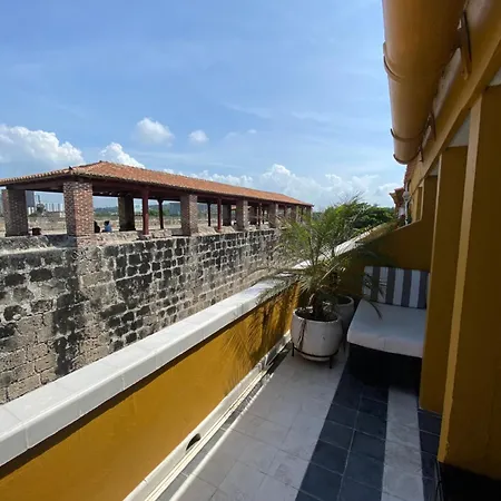 Apartamento Duplex Vista Al Mar Y Murallas Nuevo En La Ciudad Amurallada * Cartagena