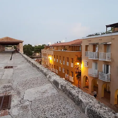 Apartamento Duplex Vista Al Mar Y Murallas Nuevo En La Ciudad Amurallada Apartamento *